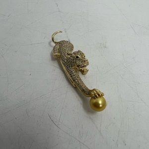 ❤️SOLD❤️ Panther rhinestone brooch